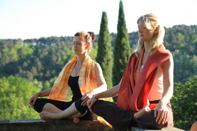 Yoga_Tuscany2-630x420